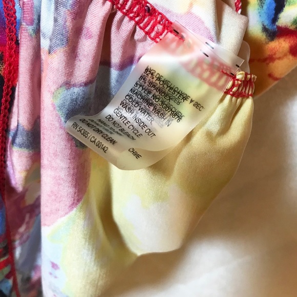 Peter Nygard women Petite Medium V neck 3/4 sleeve - Picture 6 of 7